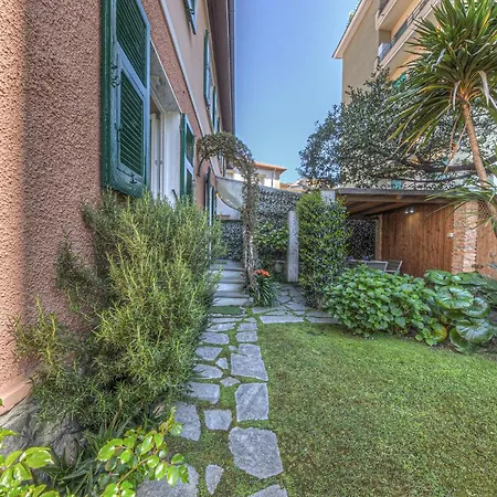 Toretti Centro, Relax E Parcheggio Privato Ραπάλο